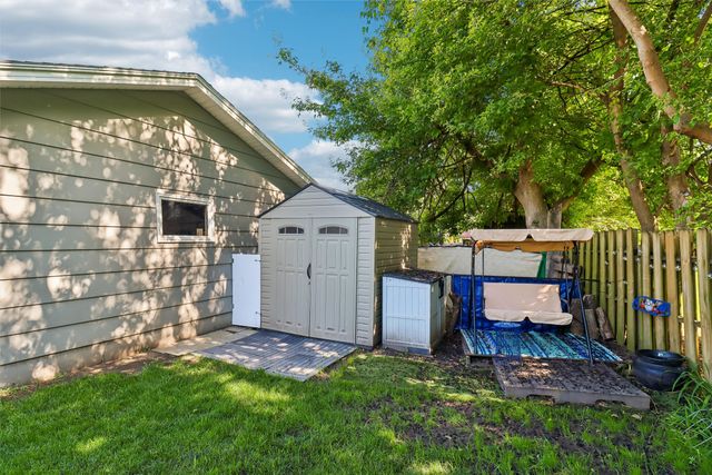 1214 NW Applewood Street, Ankeny, IA 50023