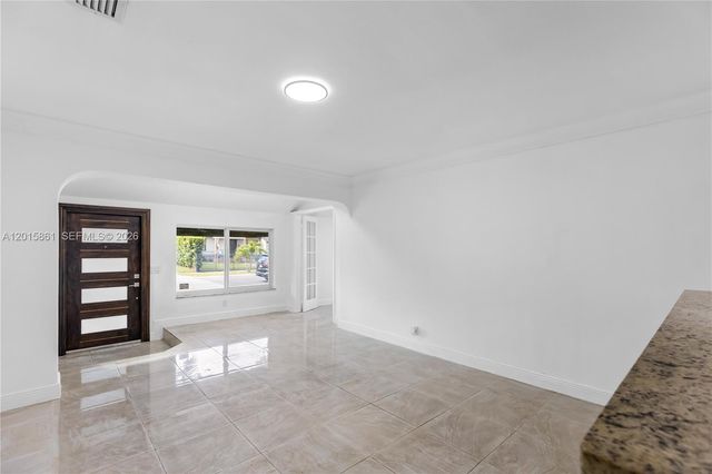 1835 SW 18th St, Miami, FL 33145