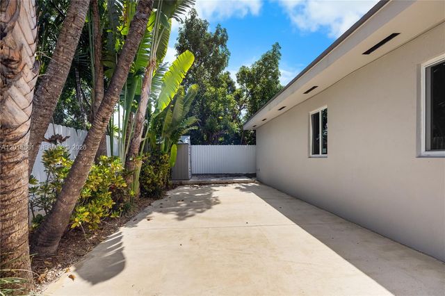 1835 SW 18th St, Miami, FL 33145