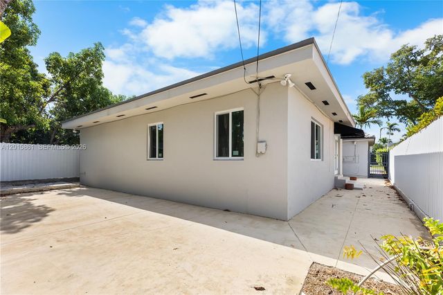 1835 SW 18th St, Miami, FL 33145