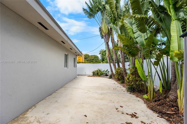 1835 SW 18th St, Miami, FL 33145