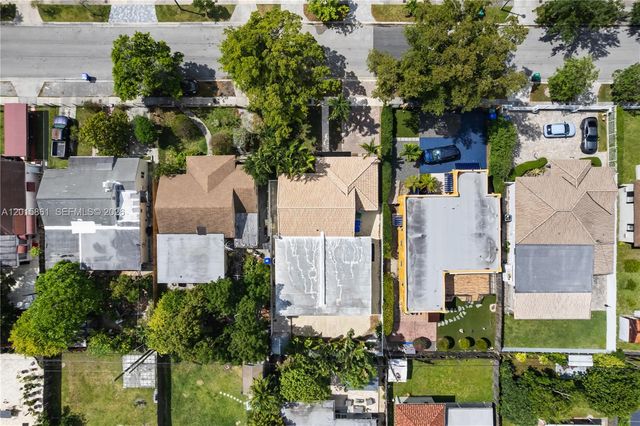 1835 SW 18th St, Miami, FL 33145