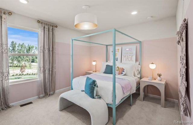 30113 Norway Drive, New Hudson, MI 48165