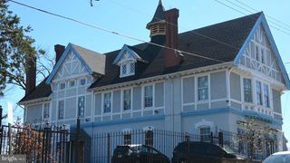 2715 22ND ST NE, Washington, DC 20018