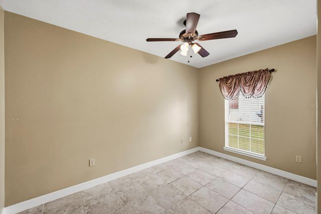 5627 Brookfield Drive, Houston, TX 77085