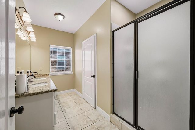 5627 Brookfield Drive, Houston, TX 77085