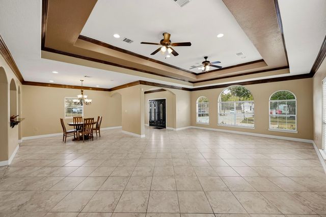 5627 Brookfield Drive, Houston, TX 77085