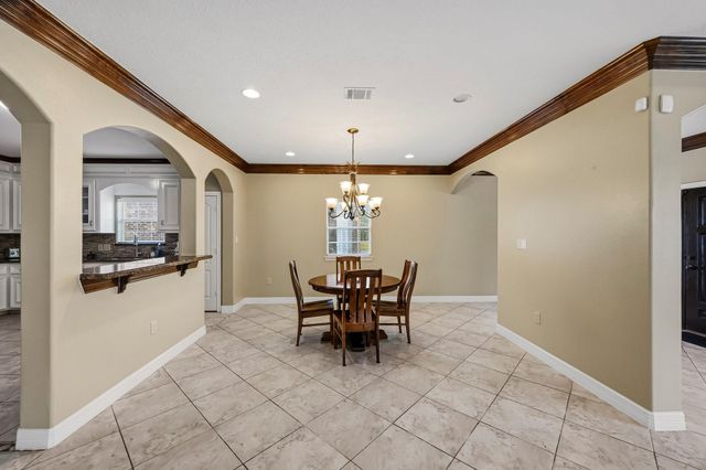 5627 Brookfield Drive, Houston, TX 77085