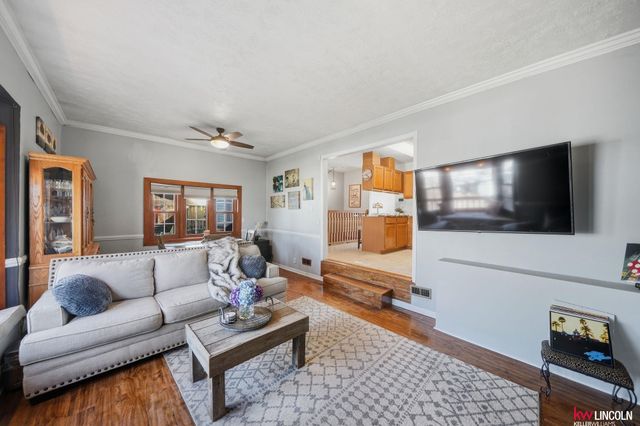 1401 N 61st Street, Lincoln, NE 68505