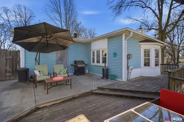 1401 N 61st Street, Lincoln, NE 68505