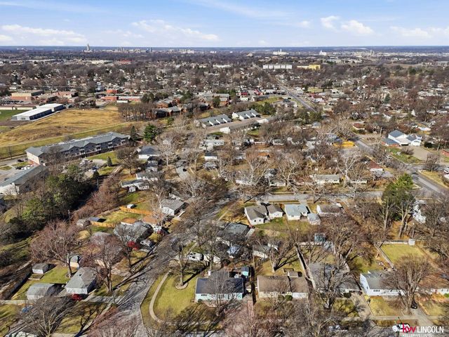 1401 N 61st Street, Lincoln, NE 68505