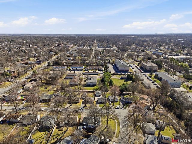 1401 N 61st Street, Lincoln, NE 68505