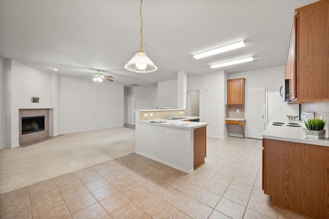 505 Boronia Road, Arlington, TX 76002