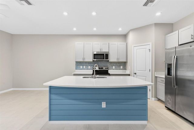 6425 FAIRMONT LANE, Palmetto, FL 34221