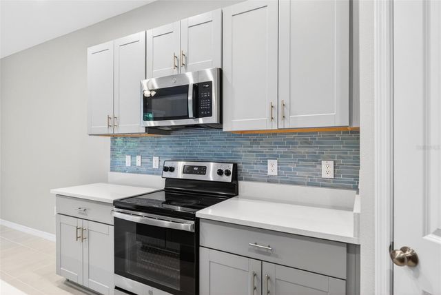 6425 FAIRMONT LANE, Palmetto, FL 34221