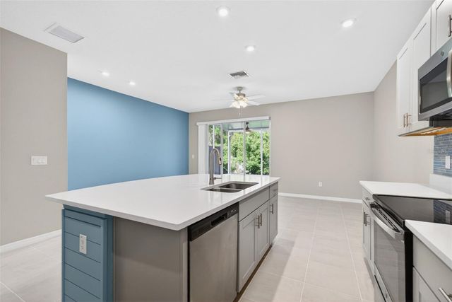 6425 FAIRMONT LANE, Palmetto, FL 34221