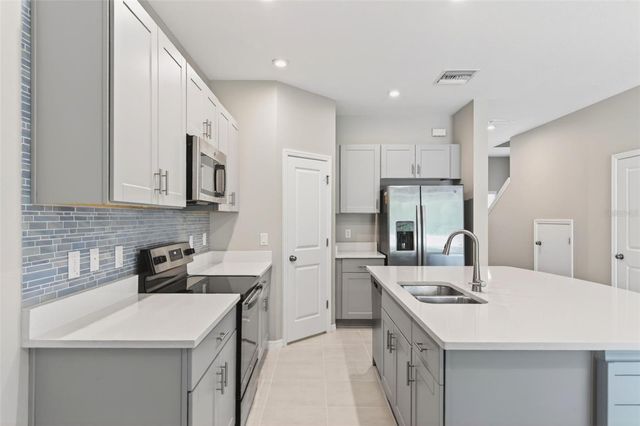 6425 FAIRMONT LANE, Palmetto, FL 34221