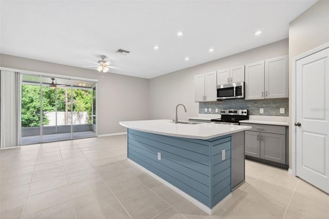 6425 FAIRMONT LANE, Palmetto, FL 34221