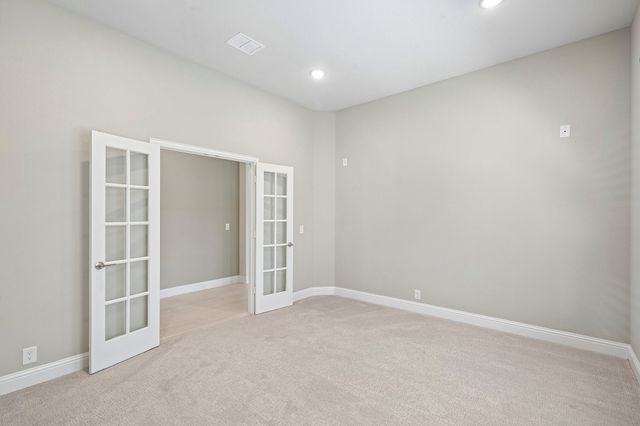 208 Oakcrest Drive, Justin, TX 76247