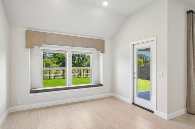 208 Oakcrest Drive, Justin, TX 76247