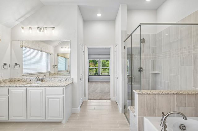 208 Oakcrest Drive, Justin, TX 76247