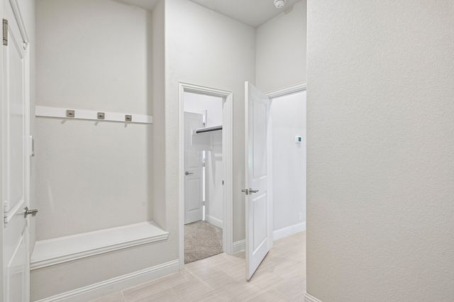 208 Oakcrest Drive, Justin, TX 76247