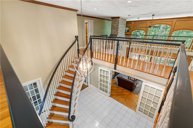7 Kings Row, Cumberland, RI 02864
