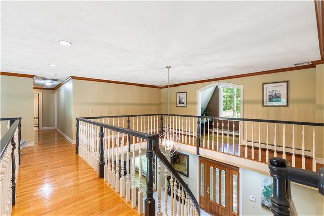 7 Kings Row, Cumberland, RI 02864