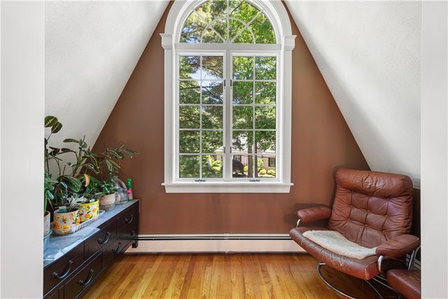 7 Kings Row, Cumberland, RI 02864