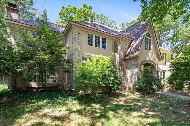 7 Kings Row, Cumberland, RI 02864