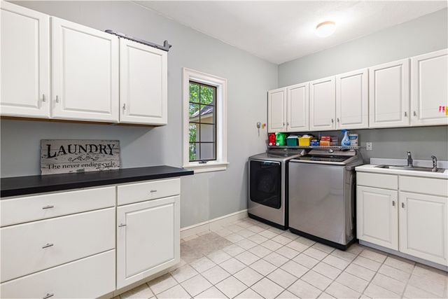 7 Kings Row, Cumberland, RI 02864