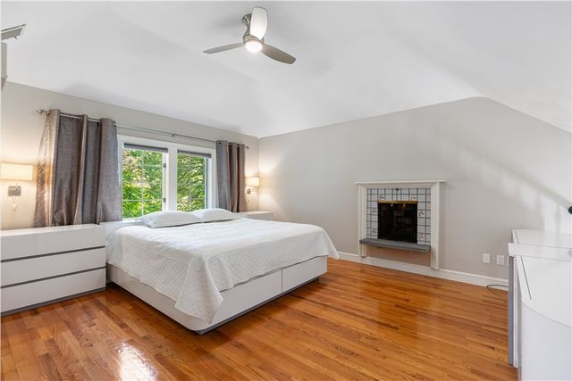 7 Kings Row, Cumberland, RI 02864