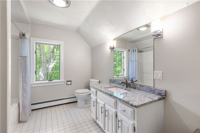 7 Kings Row, Cumberland, RI 02864