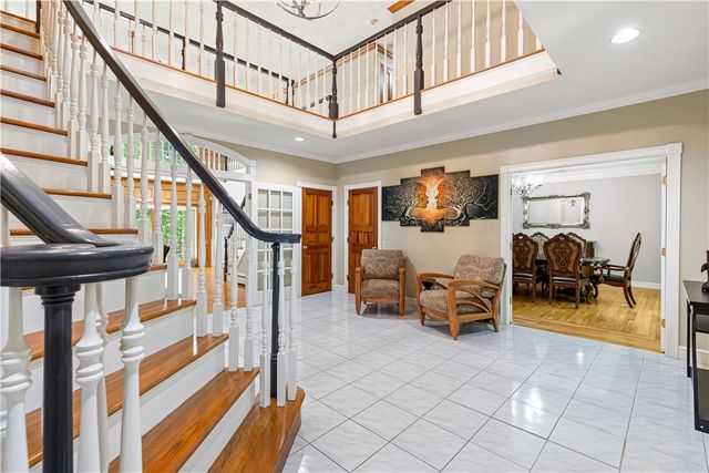 7 Kings Row, Cumberland, RI 02864