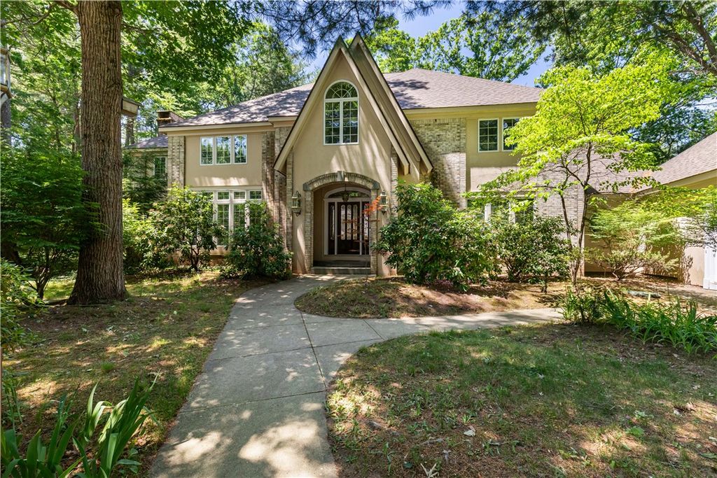 7 Kings Row, Cumberland, RI 02864
