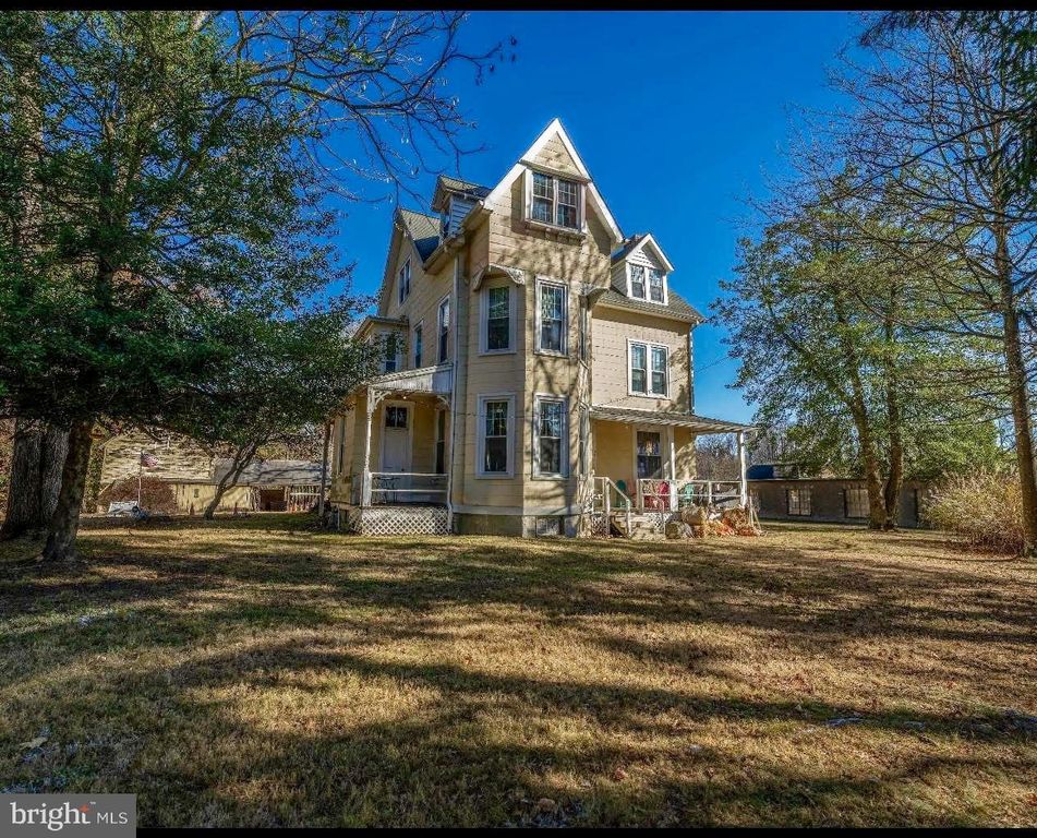 354 VALLEYBROOK RD, GLEN MILLS, PA 19342 — exterior
