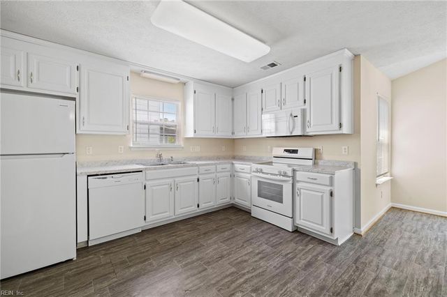 845 Vail RDG, Williamsburg, VA 23185