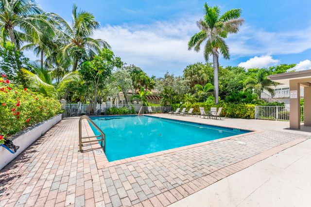 1203 Hillsboro Mile 7b, Hillsboro Beach, FL 33062