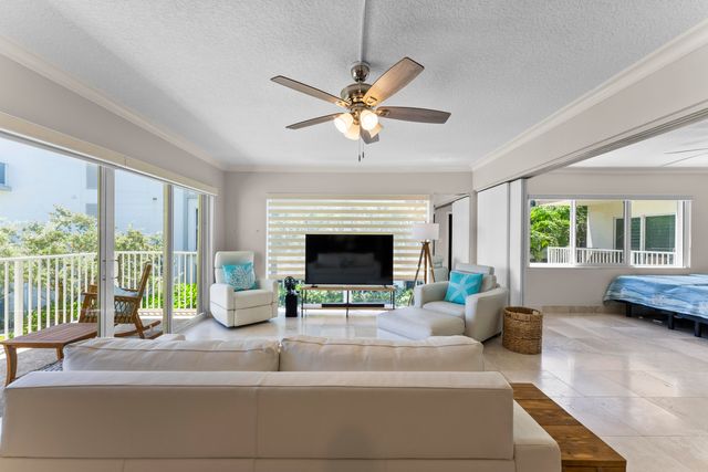 1203 Hillsboro Mile 7b, Hillsboro Beach, FL 33062