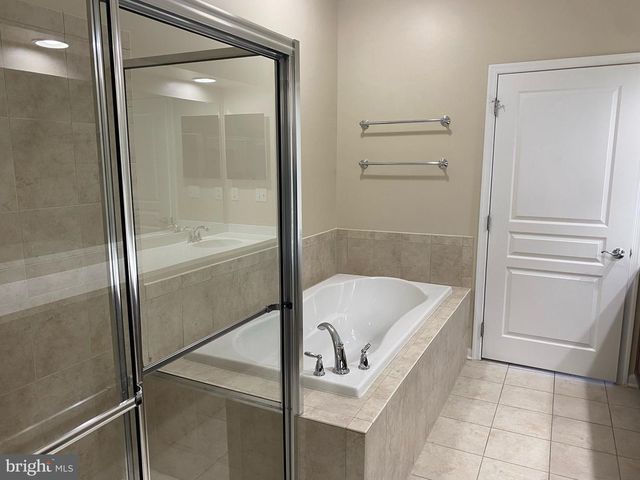 5205 LILAC CT, Upper Gwynedd, PA 19446