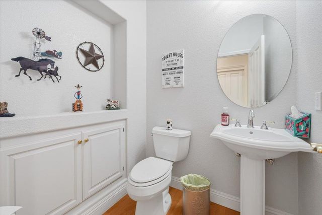 10716 Arianna Ct, Grass Valley, CA 95949