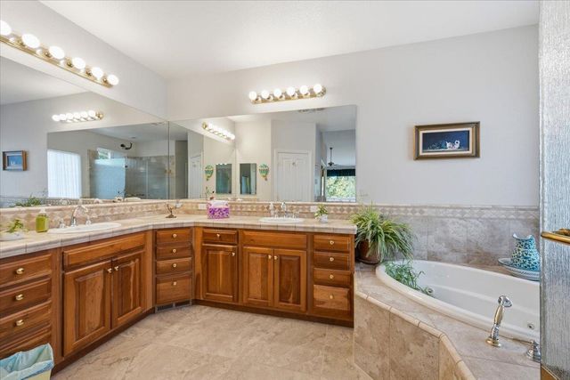 10716 Arianna Ct, Grass Valley, CA 95949