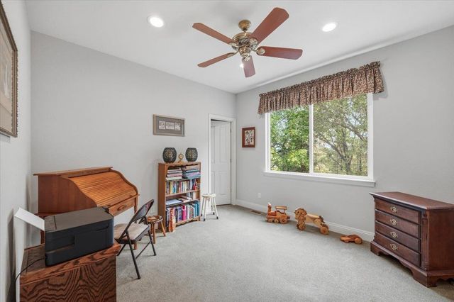 10716 Arianna Ct, Grass Valley, CA 95949