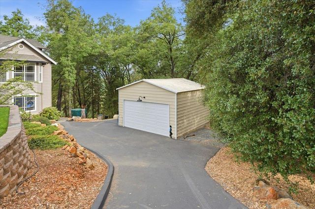 10716 Arianna Ct, Grass Valley, CA 95949