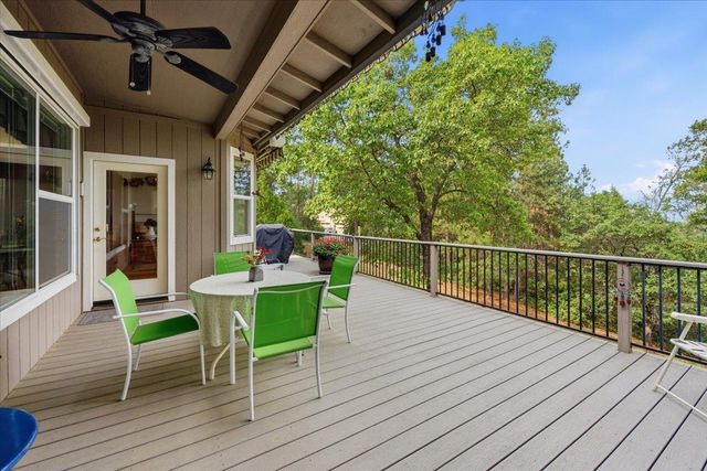 10716 Arianna Ct, Grass Valley, CA 95949