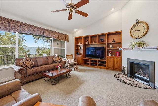 10716 Arianna Ct, Grass Valley, CA 95949