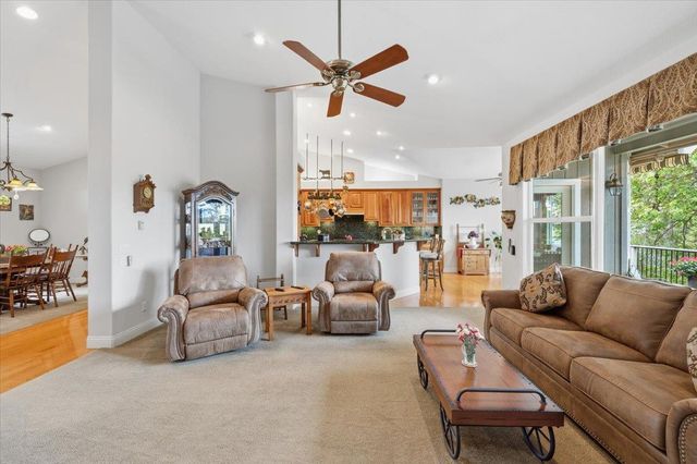 10716 Arianna Ct, Grass Valley, CA 95949