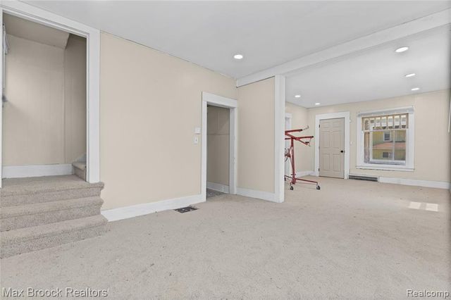 268 S Paddock Street, Pontiac, MI 48342