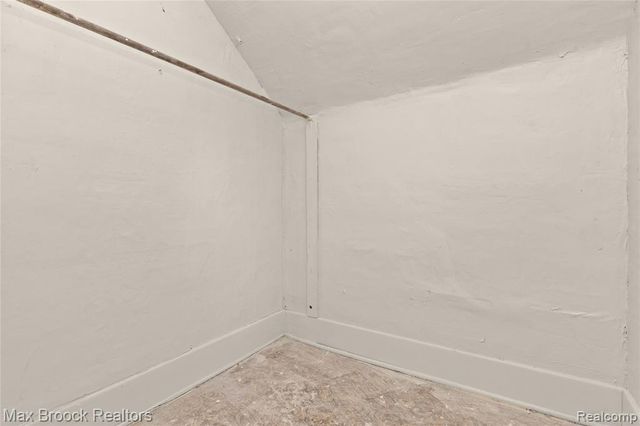 268 S Paddock Street, Pontiac, MI 48342