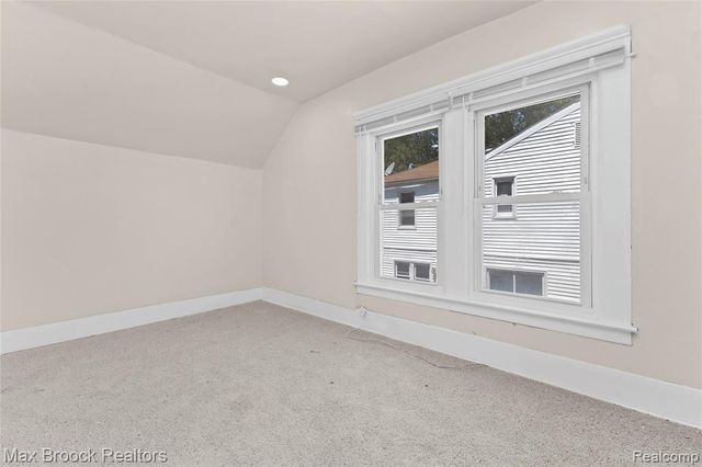 268 S Paddock Street, Pontiac, MI 48342